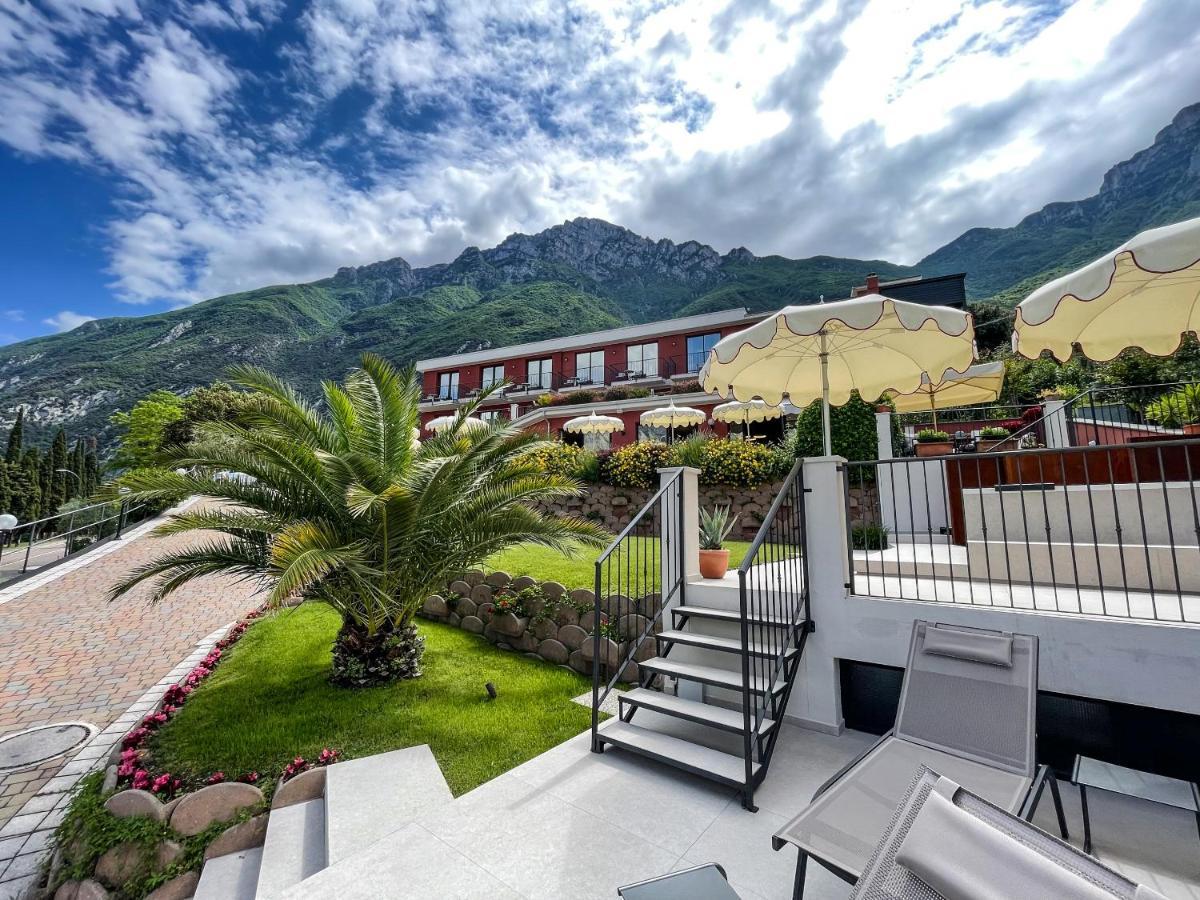 Hotel Oasi Beach Malcesine Exterior foto